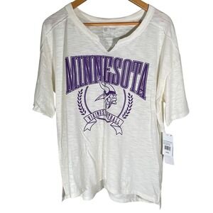 NWT Minnesota Vikings Womens Large Short Sleeve V Neck T-Shirt NFL Football Fan